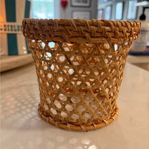 NEST Fragrances Rattan Candle Holder - Natural Brown